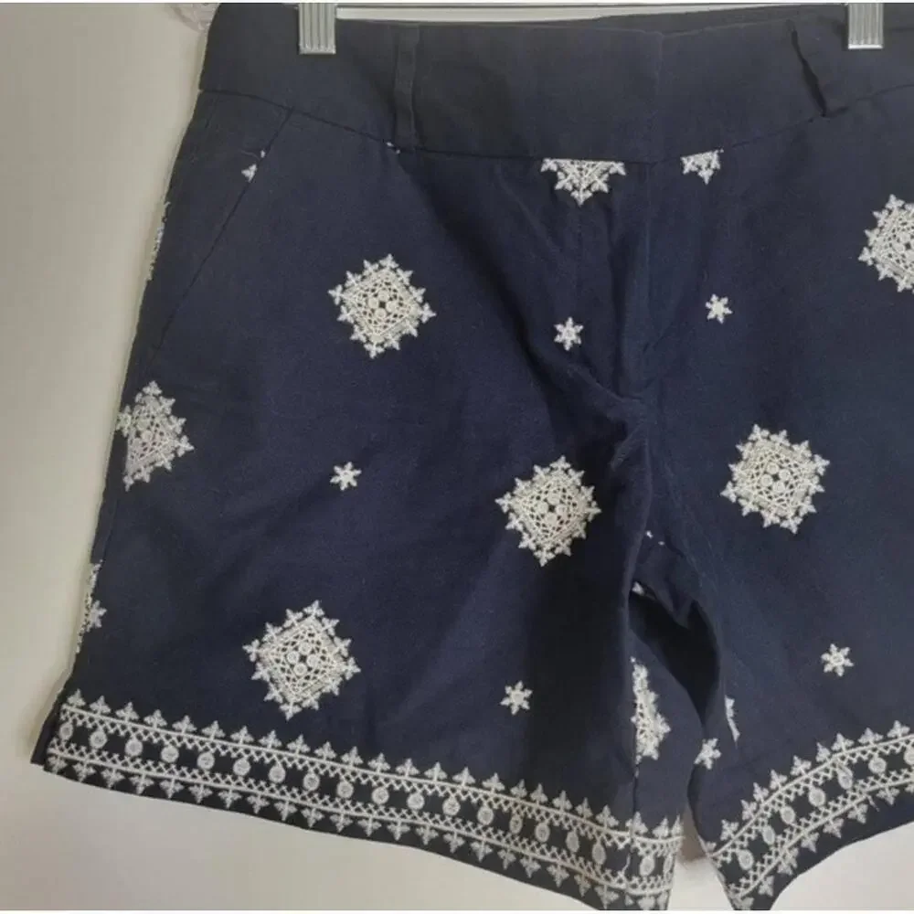 LOFT Blue White Embroidered Bermudas Shorts Side Pockets Size 2